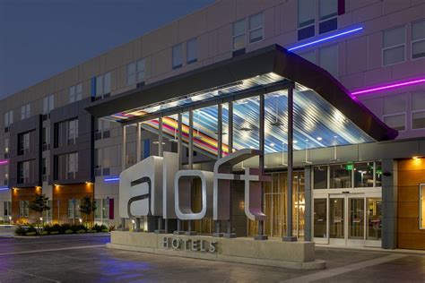 aloft hotel downtown savannah.